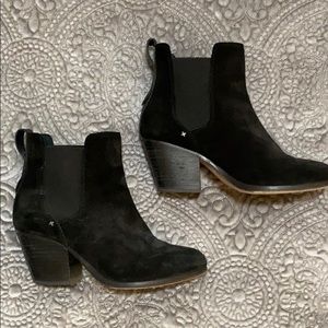 RAG & BONE BLACK SUEDE ANKLE BOOT Sz 35
